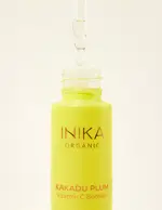 Inika Organic serumas su vitaminu C ir Kakadu Plum ekstraktu, 15 ml