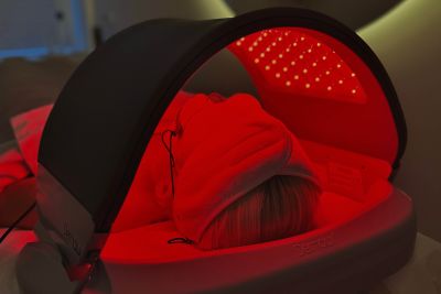 LED fototerapija „Dermalux“ aparatu